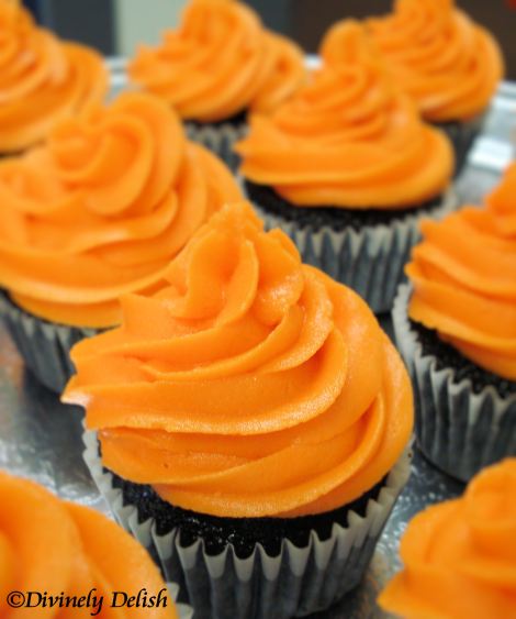 Halloween Cupcakes DSC04943_copyrighted