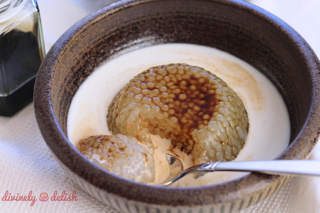 Sago Gula Melaka (Sago Pudding with Palm Sugar)