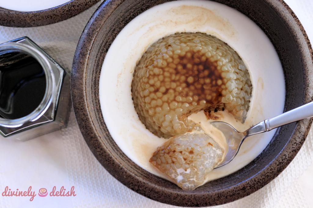 Sago Gula Melaka (Sago Pudding with Palm Sugar)