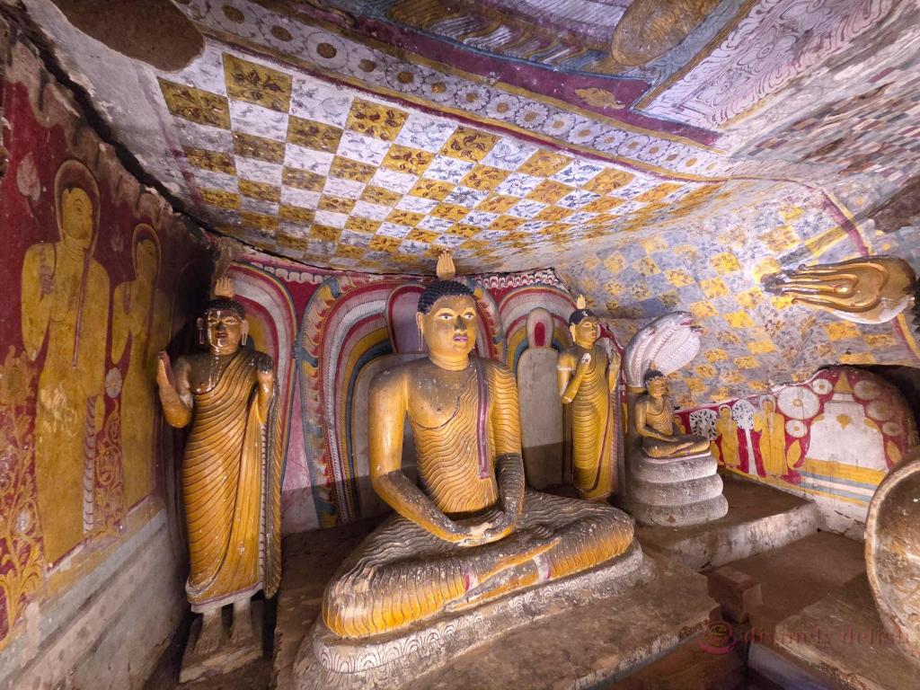 Dambulla Cave Temple