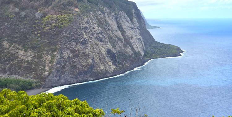 Waipi'o Valley Lookout
